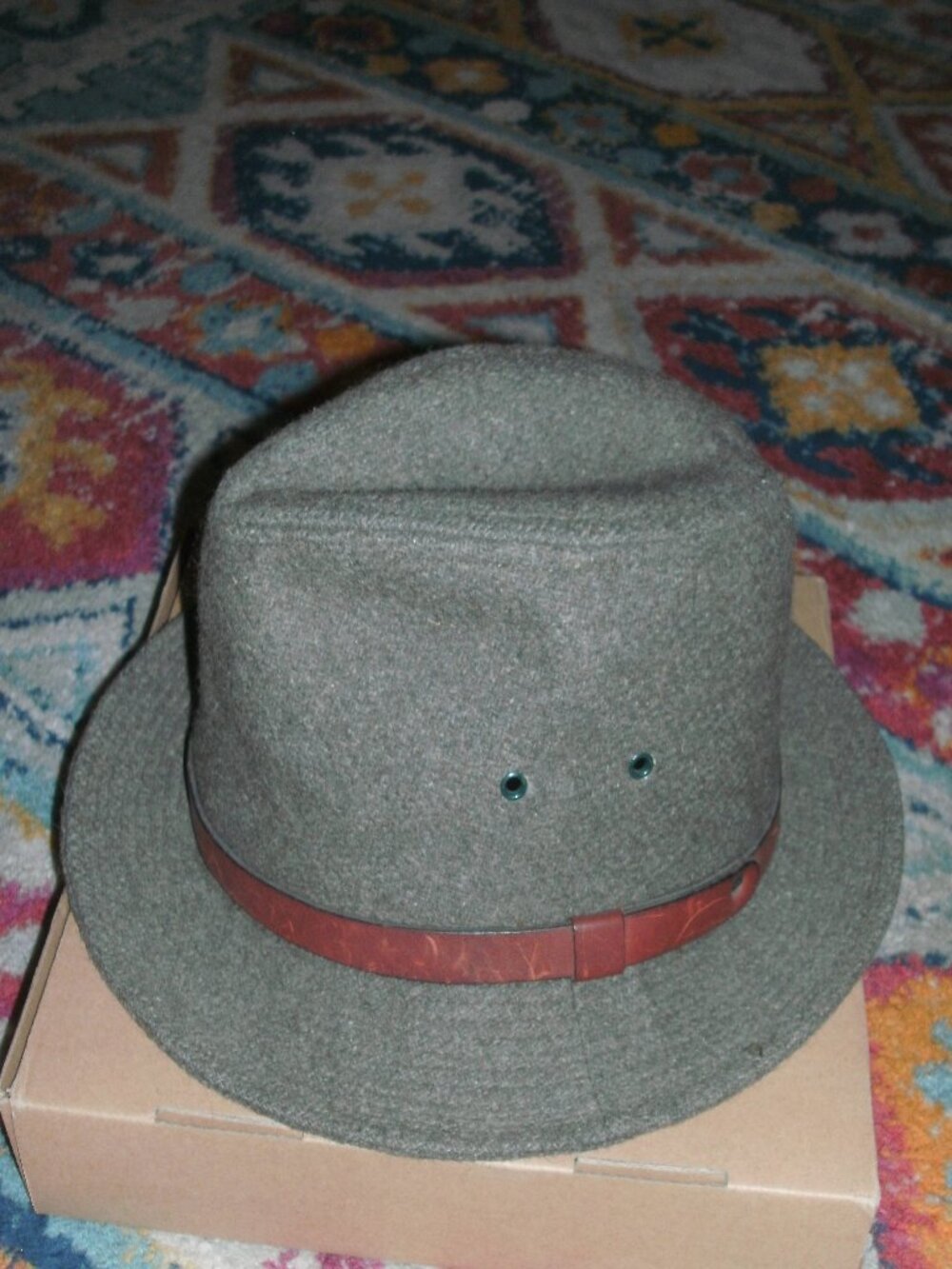 Vintage Kangol Design Leather Strap Wool Blend Fedora Hat Lined & Vents size S